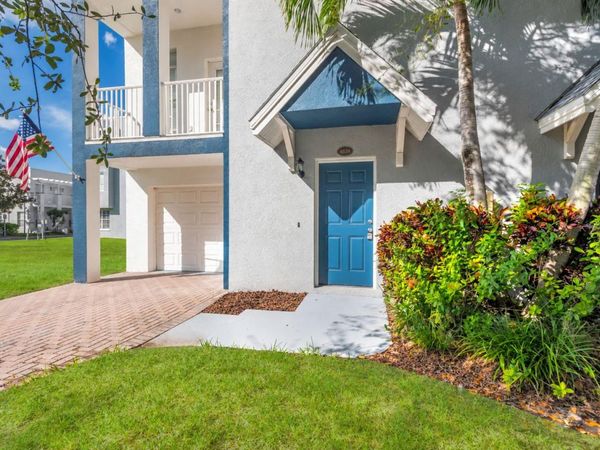 4539 LEGACY PARK DRIVE , TAMPA, FL 33611