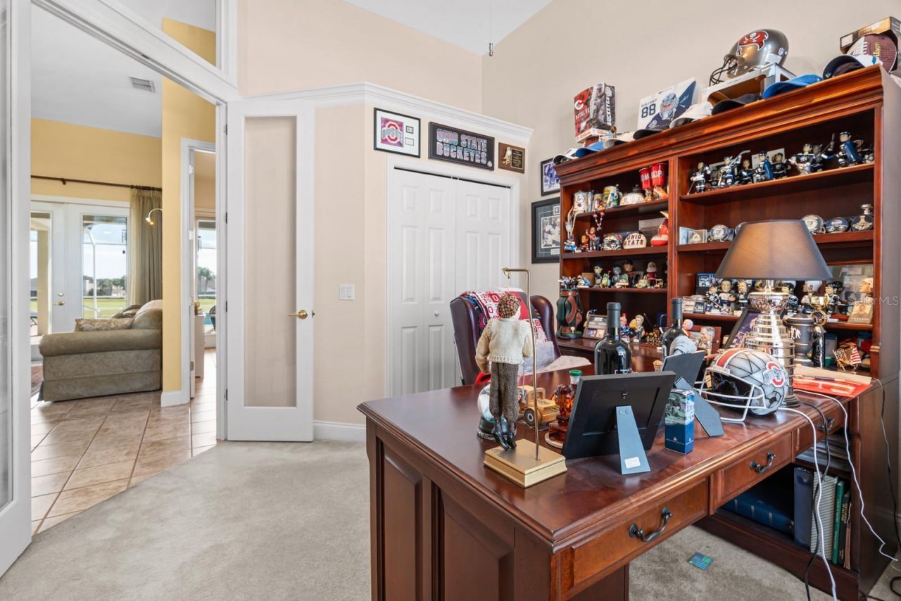 2751 Huntington Hills Drive , Lakeland, FL 33810 Photo
