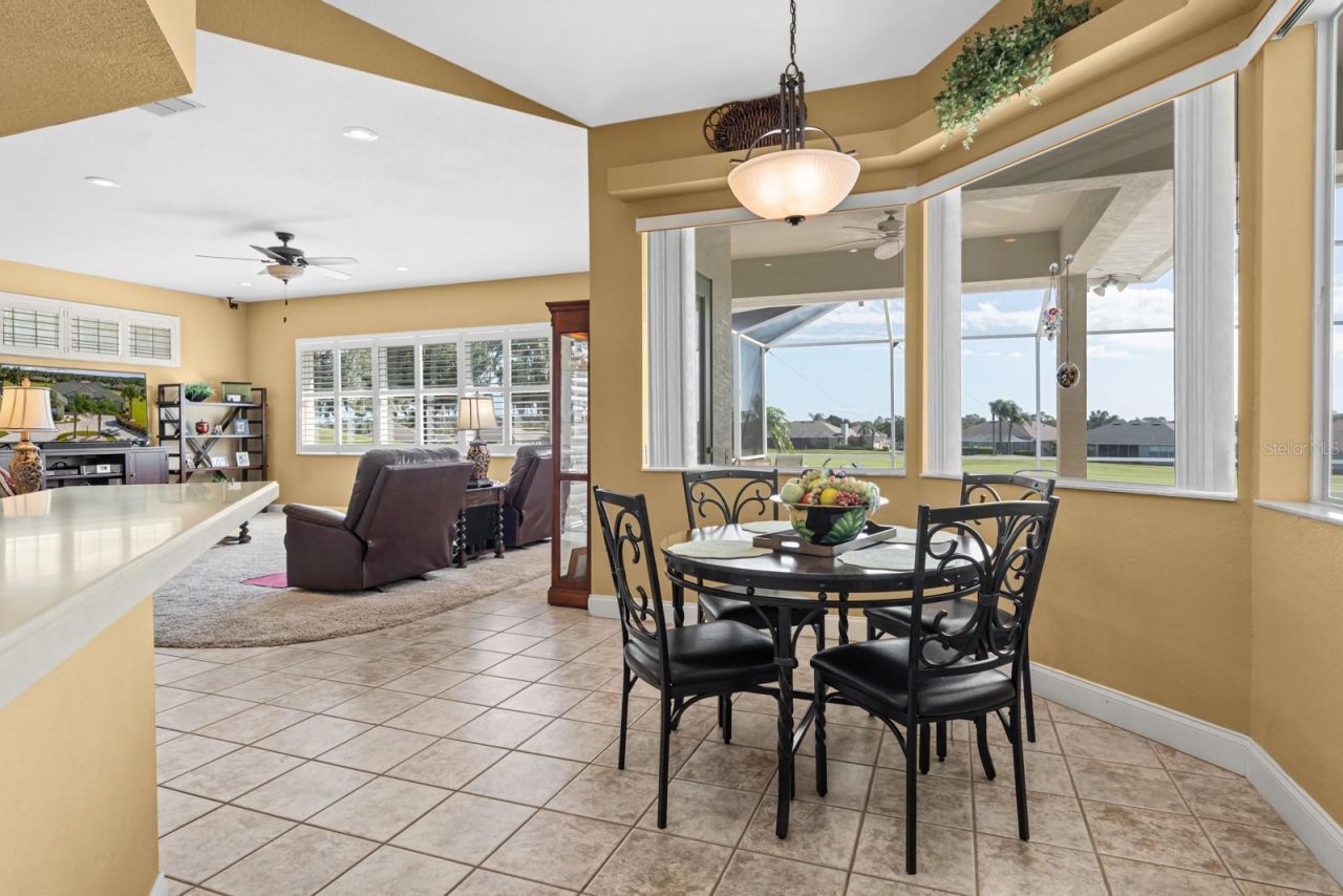 2751 Huntington Hills Drive , Lakeland, FL 33810 Photo