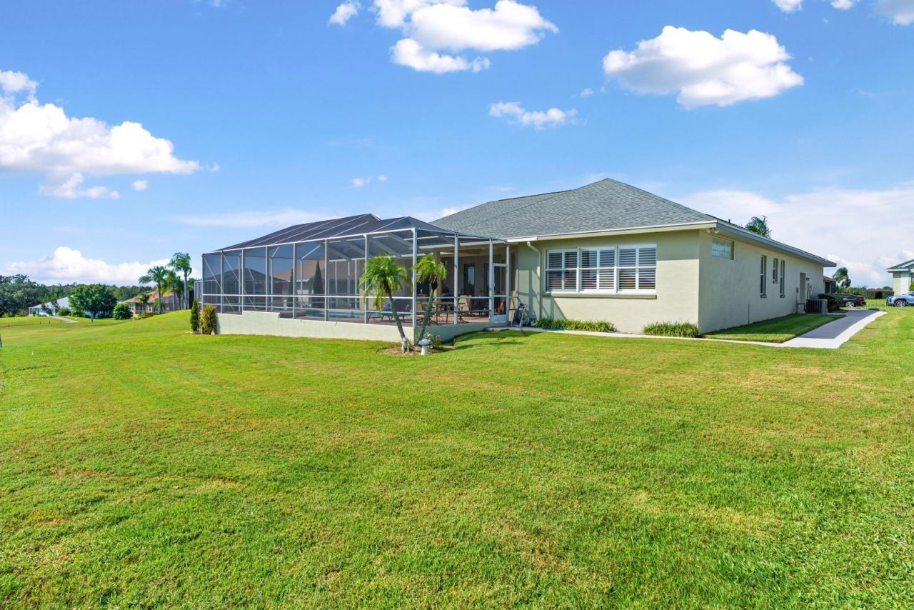 2751 Huntington Hills Drive , Lakeland, FL 33810 Photo
