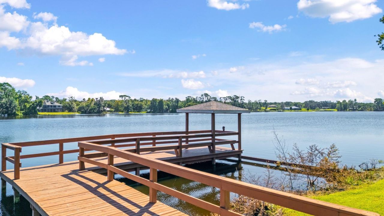 2751 Huntington Hills Drive , Lakeland, FL 33810 Photo