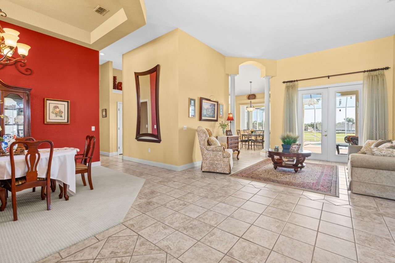 2751 Huntington Hills Drive , Lakeland, FL 33810 Photo