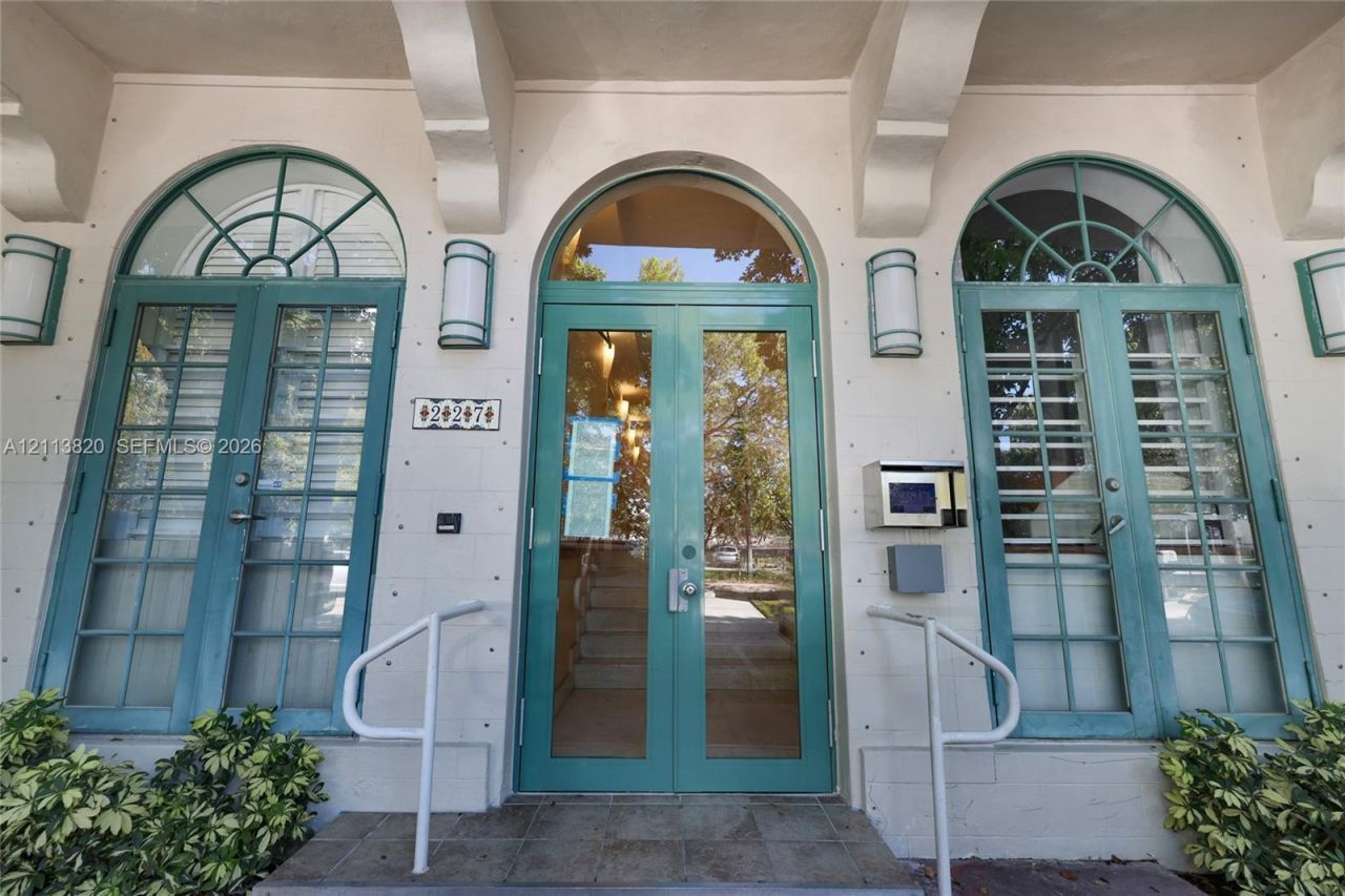 227 Michigan Ave , Unit 406, Miami Beach, FL 33139 Photo