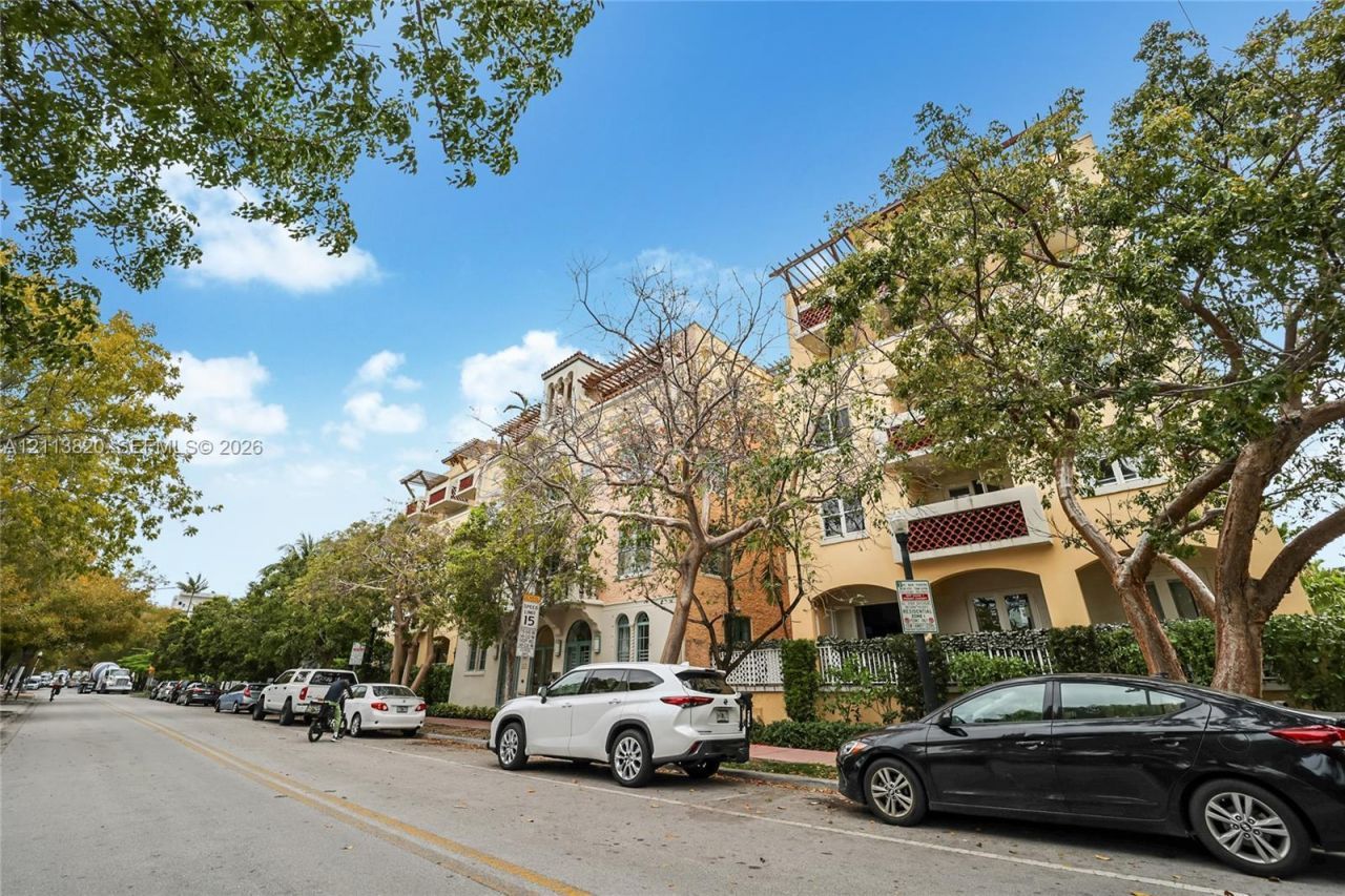 227 Michigan Ave , Unit 406, Miami Beach, FL 33139 Photo