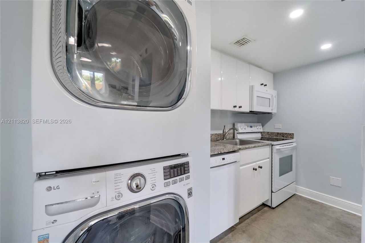 227 Michigan Ave , Unit 406, Miami Beach, FL 33139 Photo