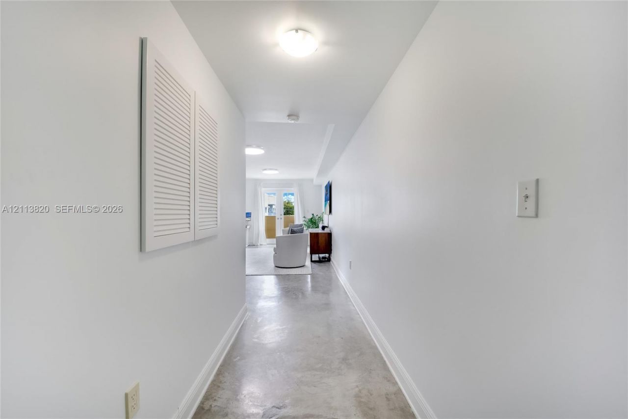 227 Michigan Ave , Unit 406, Miami Beach, FL 33139 Photo
