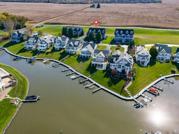 14865 Shoreline Drive W, Thornville, OH 43076