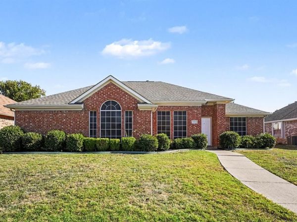 2604 Creek Crossing Road, Mesquite, TX 75181