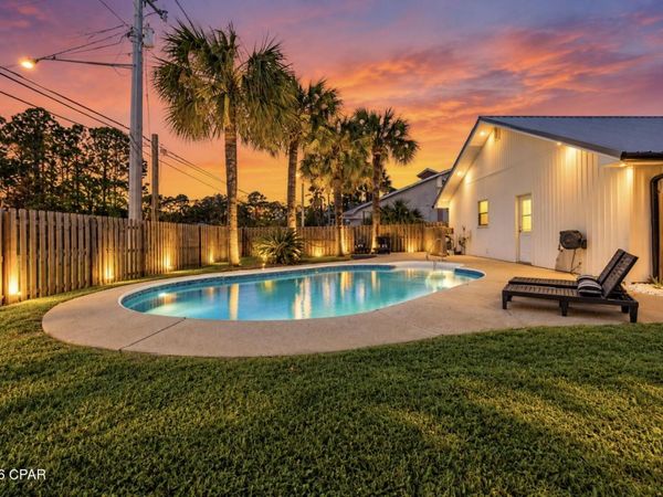 901 Laurel Oak Lane, Panama City, FL 32408