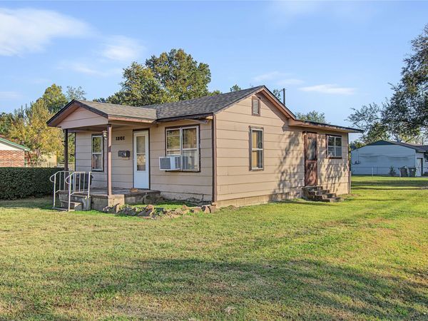 1801 Augusta St , Muskogee, OK 74403