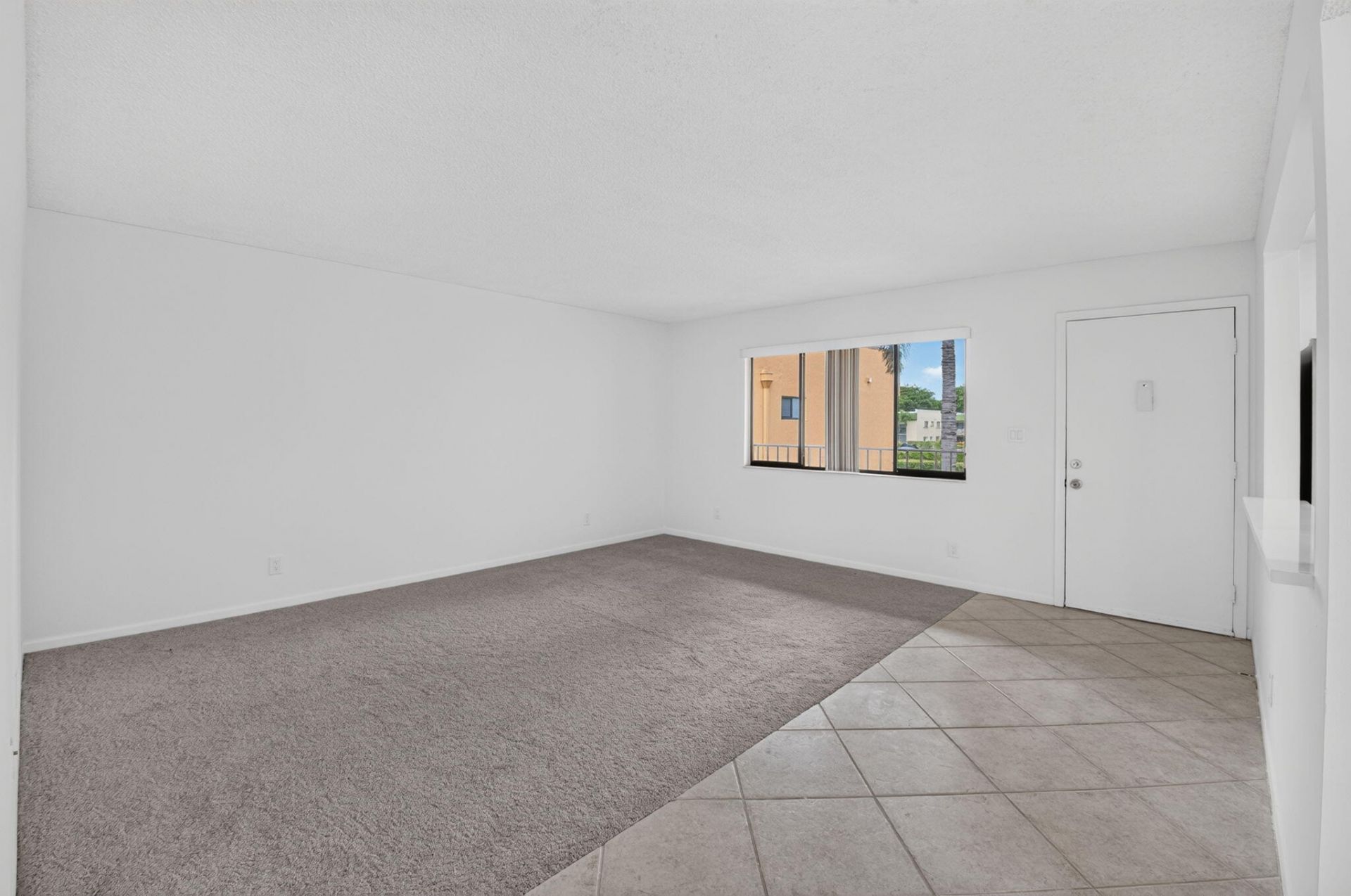 15216 Lakes Of Delray Boulevard, Unit 154, Delray Beach, FL 33484 Photo