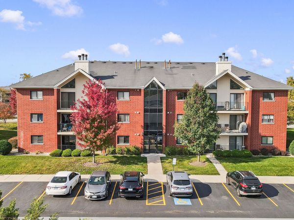 18124 Rita Road , Unit 1A, Tinley Park, IL 60477