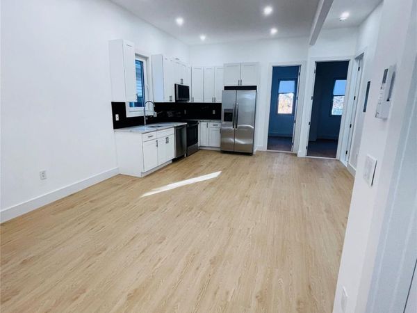 6015 Maspeth Avenue , Maspeth, NY 11378