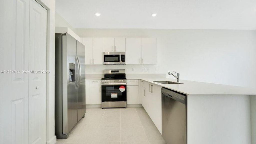 2805 SE 26th Ave , Unit 2805, Homestead, FL 33035 Photo