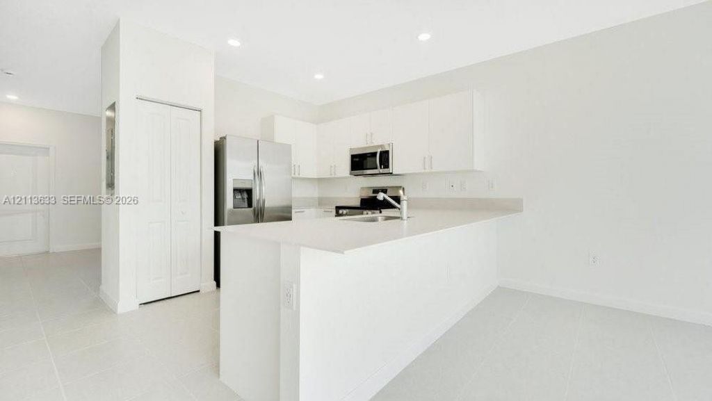 2805 SE 26th Ave , Unit 2805, Homestead, FL 33035 Photo