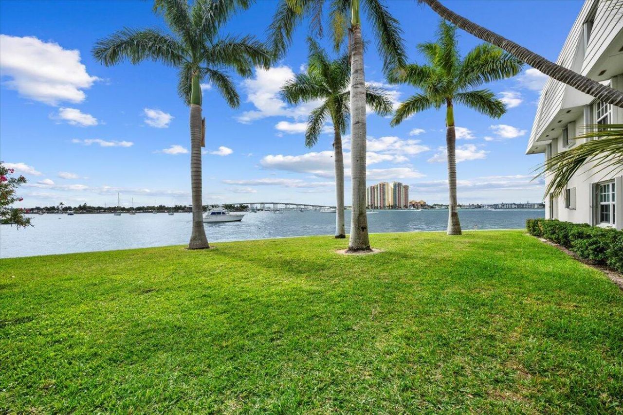 1025 Sugar Sands Boulevard, Unit 261, Riviera Beach, FL 33404 Photo