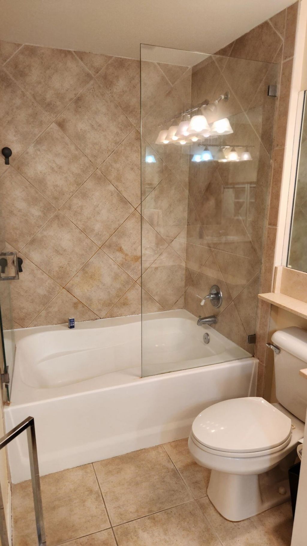 806 E Windward Way, Unit 305, Lantana, FL 33462 Photo