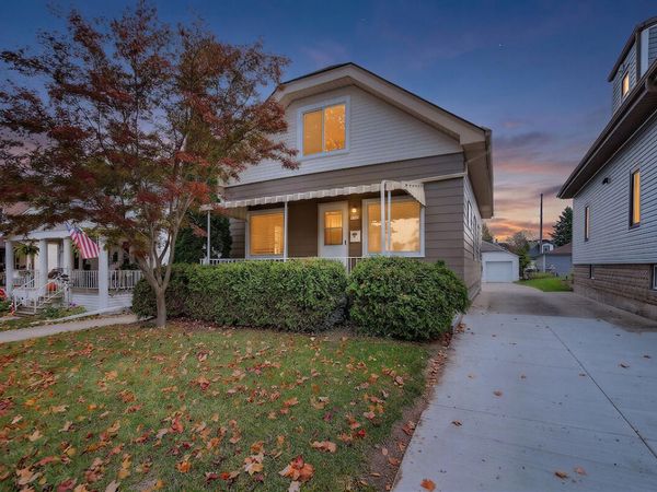 2180 S 90th St, West Allis, WI 53227