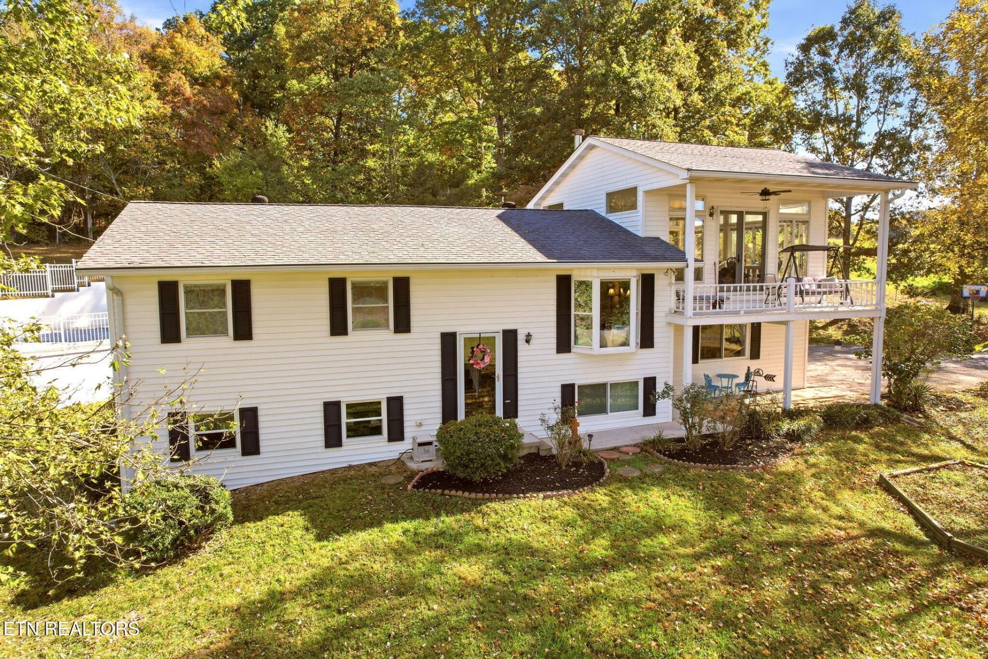 1106 Creek Rd, Strawberry Plains, TN 37871 Main Photo