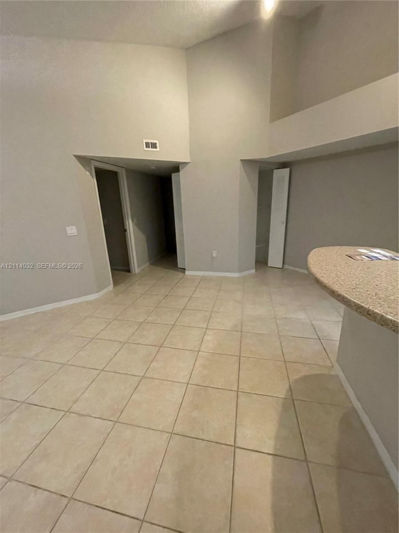4177 N Haverhill Rd , Unit 821, West Palm Beach, FL 33417 Photo