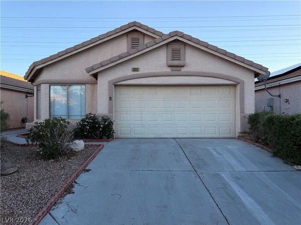 1037 Silver Creek Avenue, Las Vegas, NV 89183
