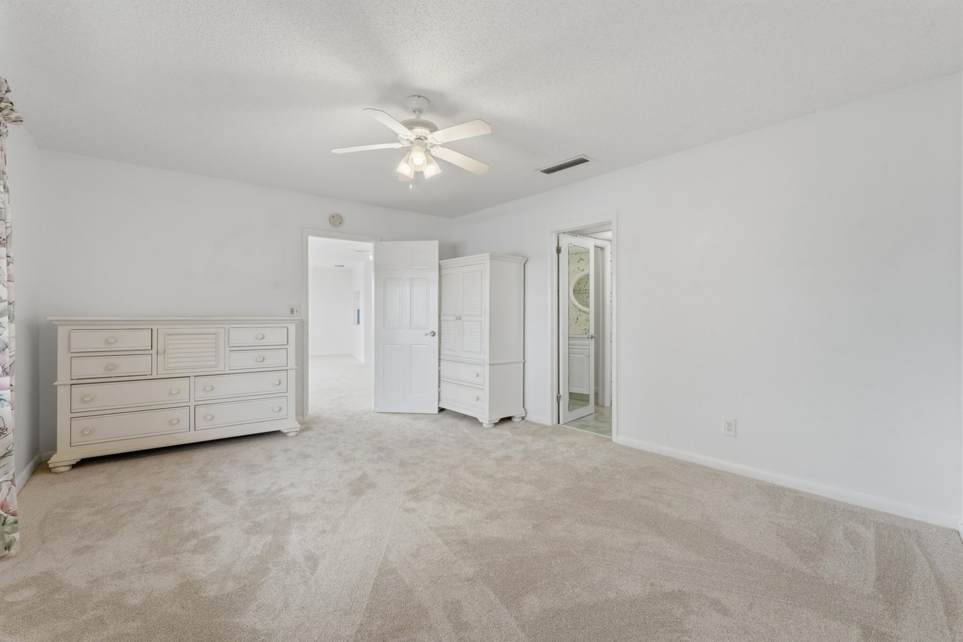 371 Wilma Circle, Unit 4, Riviera Beach, FL 33404 Photo