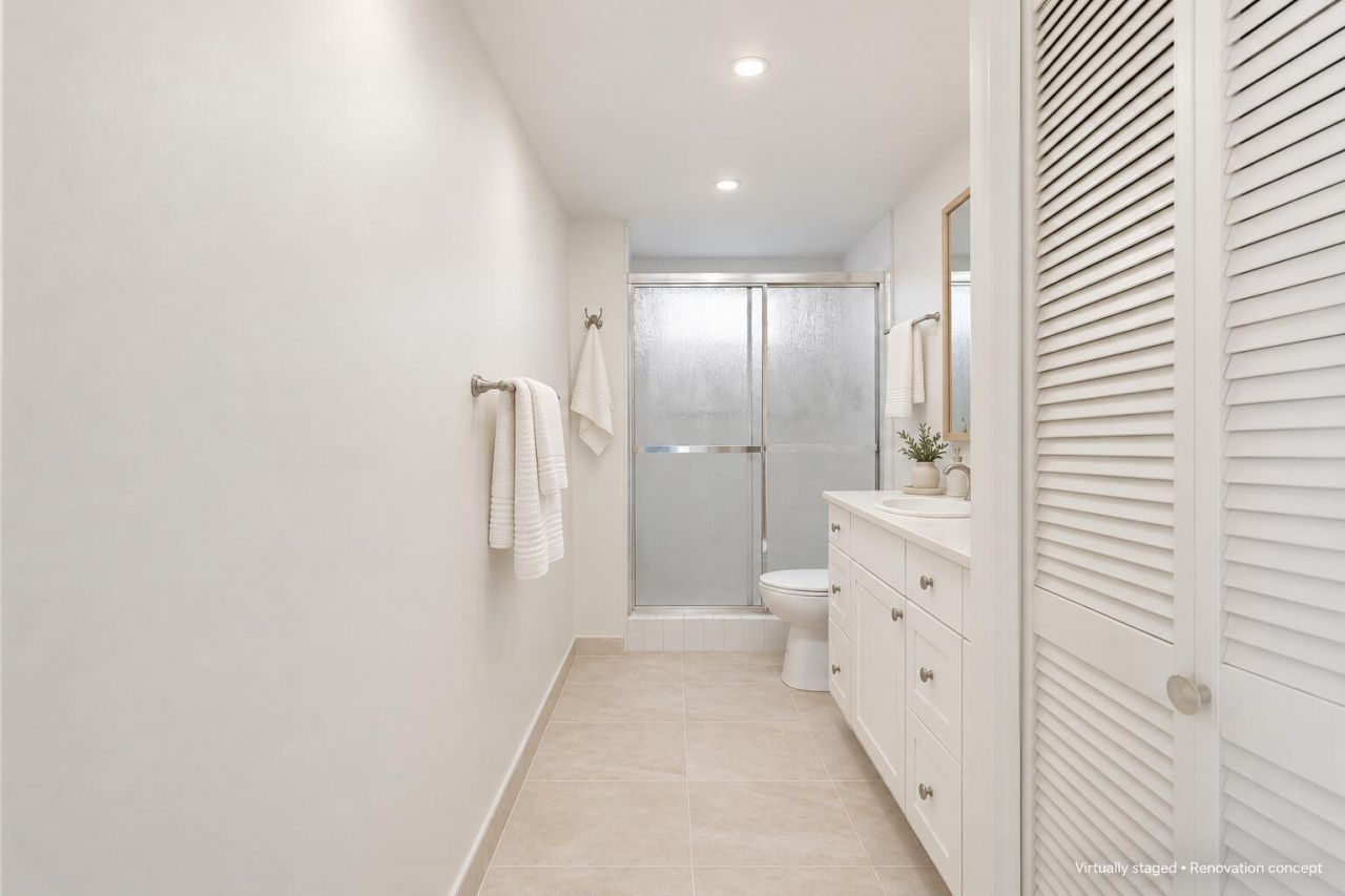371 Wilma Circle, Unit 4, Riviera Beach, FL 33404 Photo