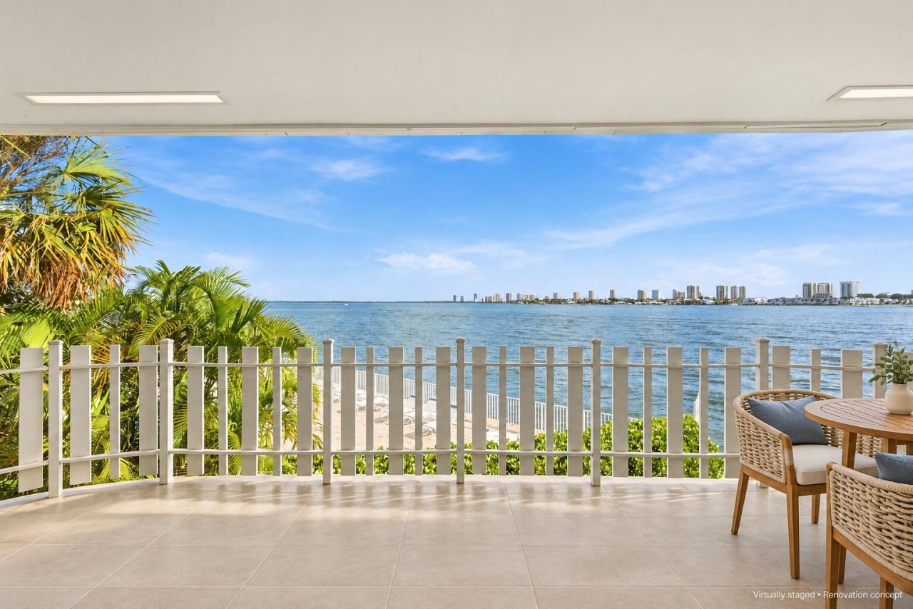 371 Wilma Circle, Unit 4, Riviera Beach, FL 33404 Photo