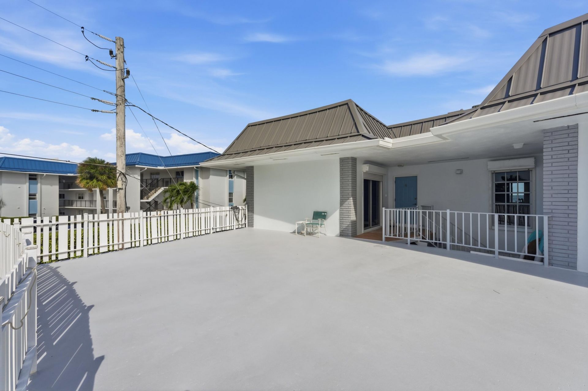 371 Wilma Circle, Unit 4, Riviera Beach, FL 33404 Photo