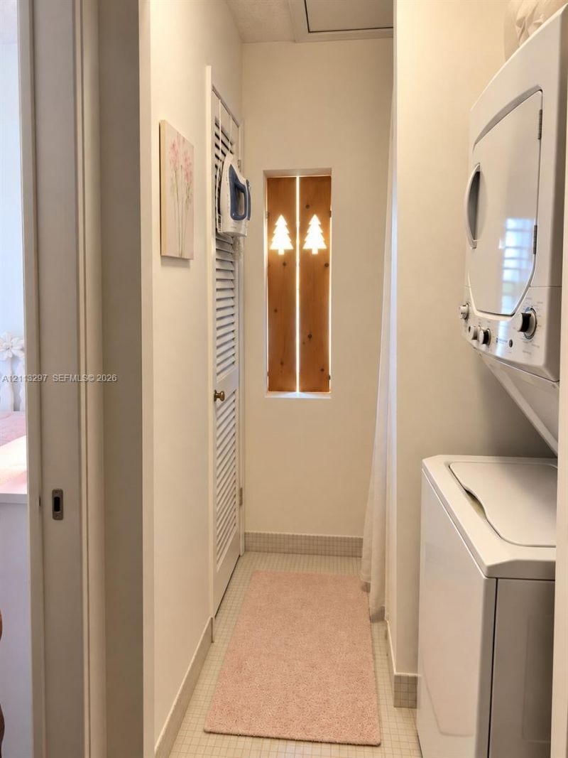 8980 Warwick Dr , Unit 410, Boca Raton, FL 33433 Photo