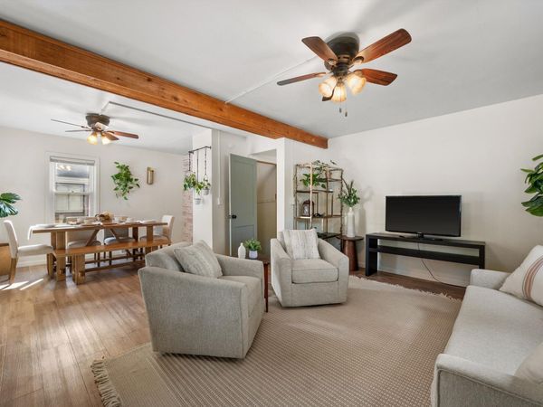 153 W Roberta Ave, Waukesha, WI 53186