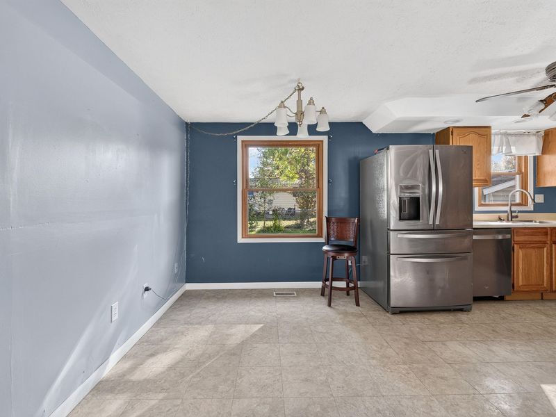 136 Holly Lane, Russells Point, OH 43348 Photo 7