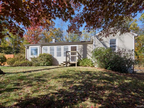 7 Carol Drive , Poughkeepsie, NY 12603