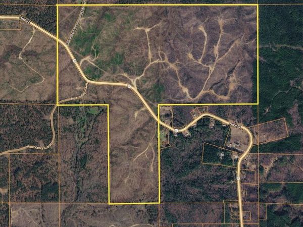 Highway 32, Water Valley, MS 38965