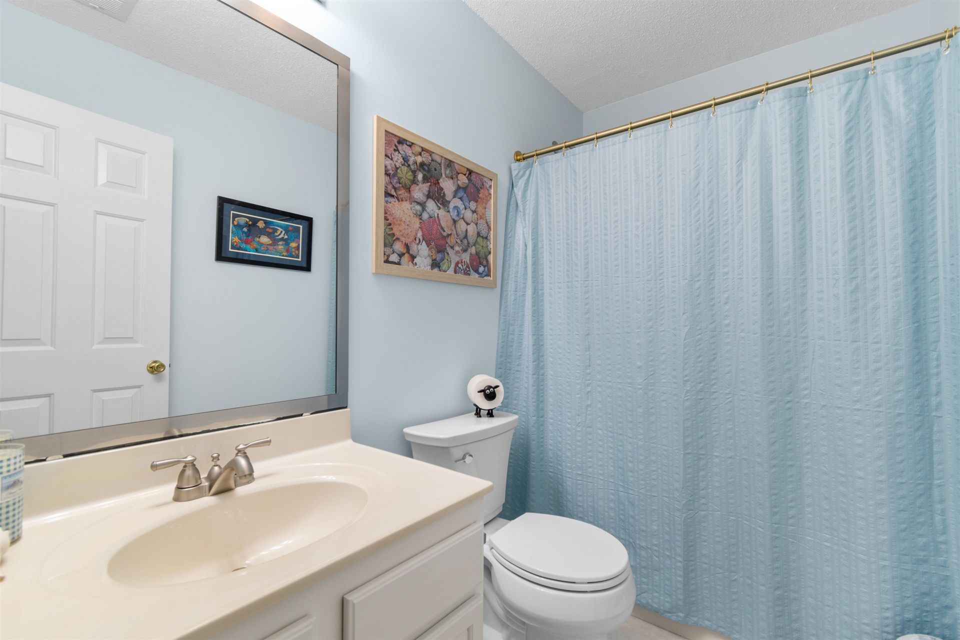 82 Pool Pl. Photo 26