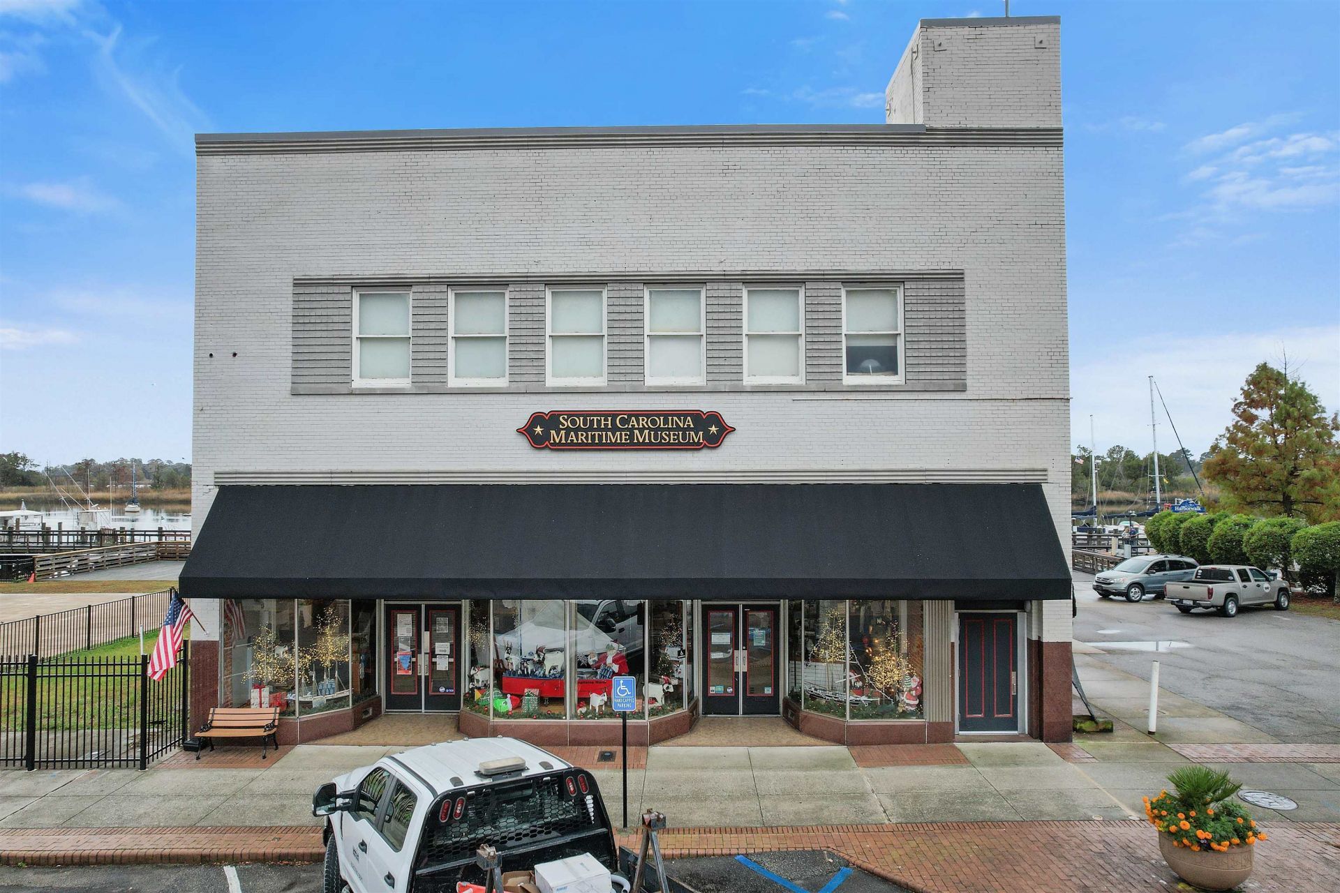 82 Pool Pl. Photo 42
