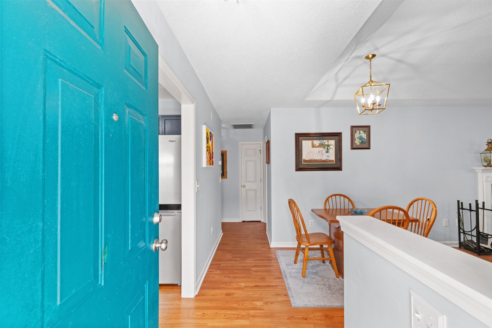 82 Pool Pl. Photo 5