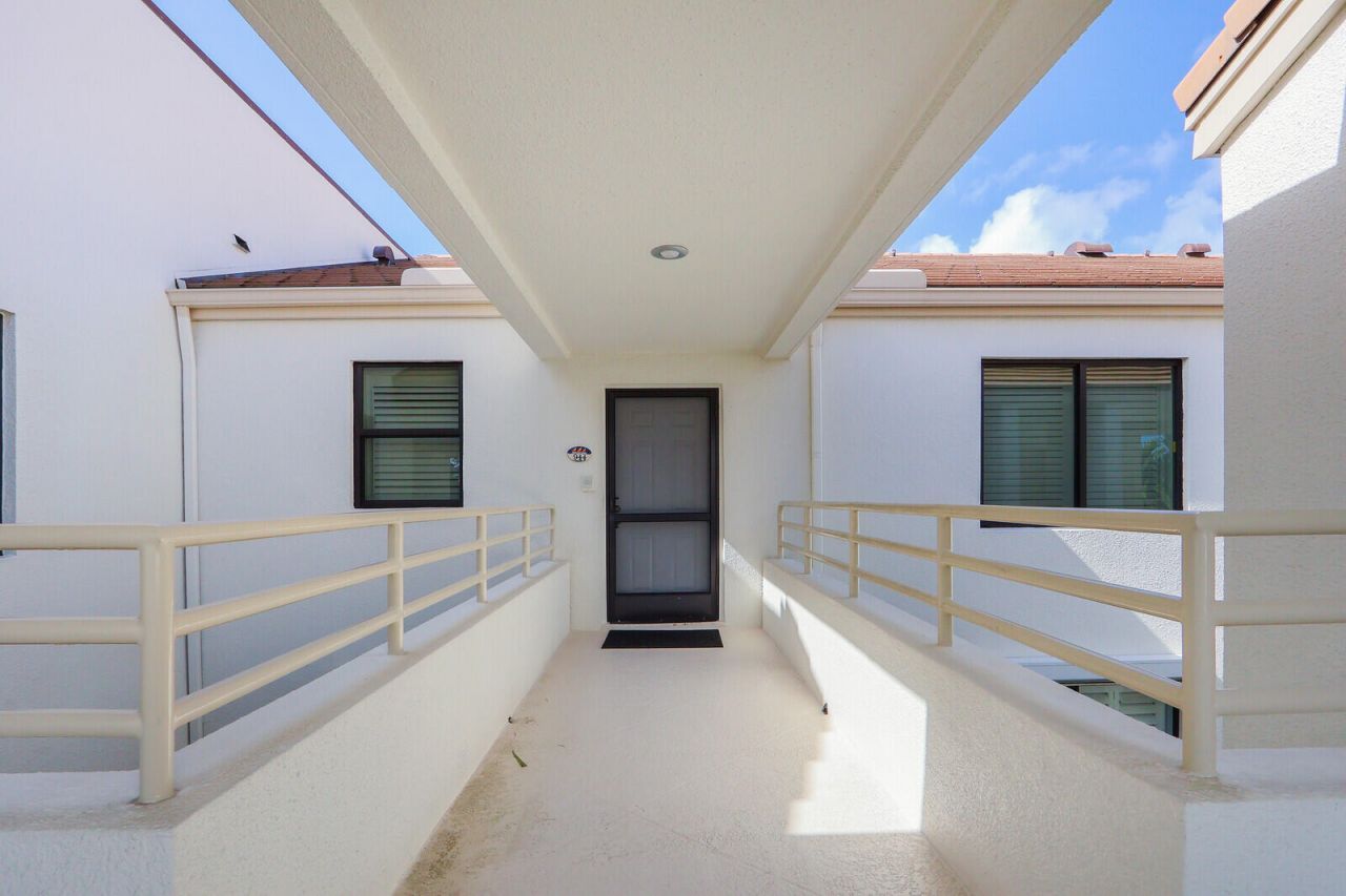 944 Oak Harbour Drive, Juno Beach, FL 33408 Photo
