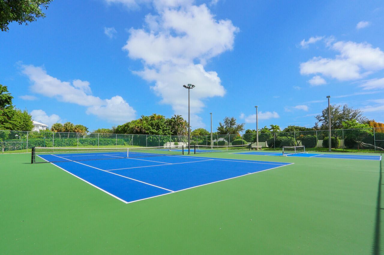 944 Oak Harbour Drive, Juno Beach, FL 33408 Photo