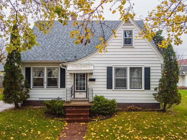 725 S 4TH AVENUE, Wausau, WI 54401