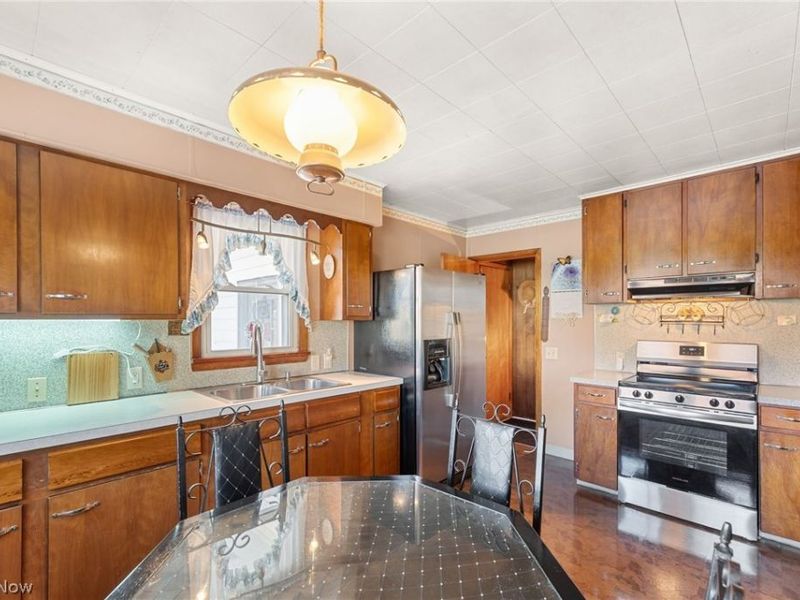 380 Moody Avenue SW, Carrollton, OH 44615 Photo 9