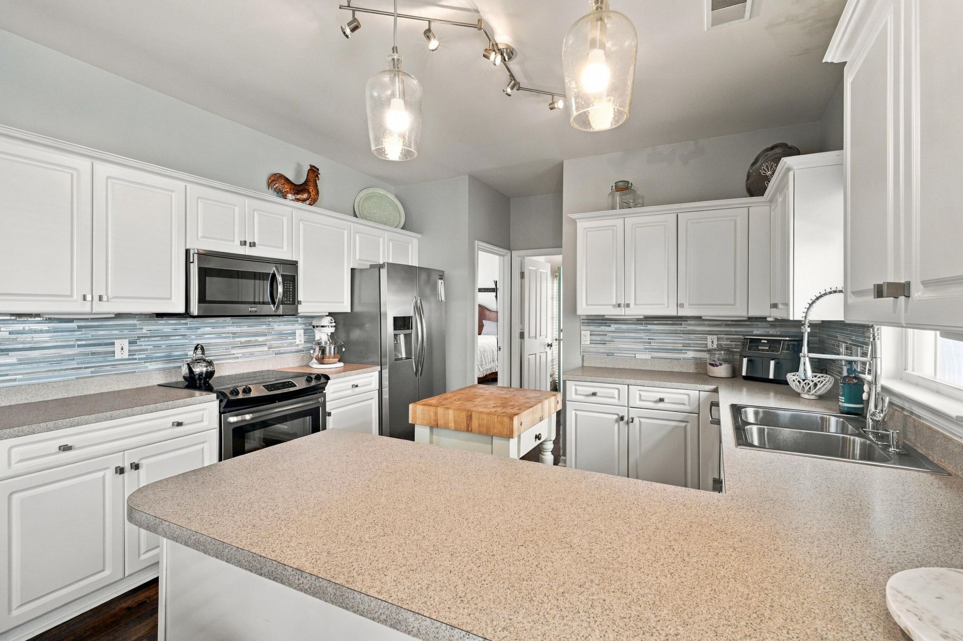 404 Pimpernel Street Photo 14