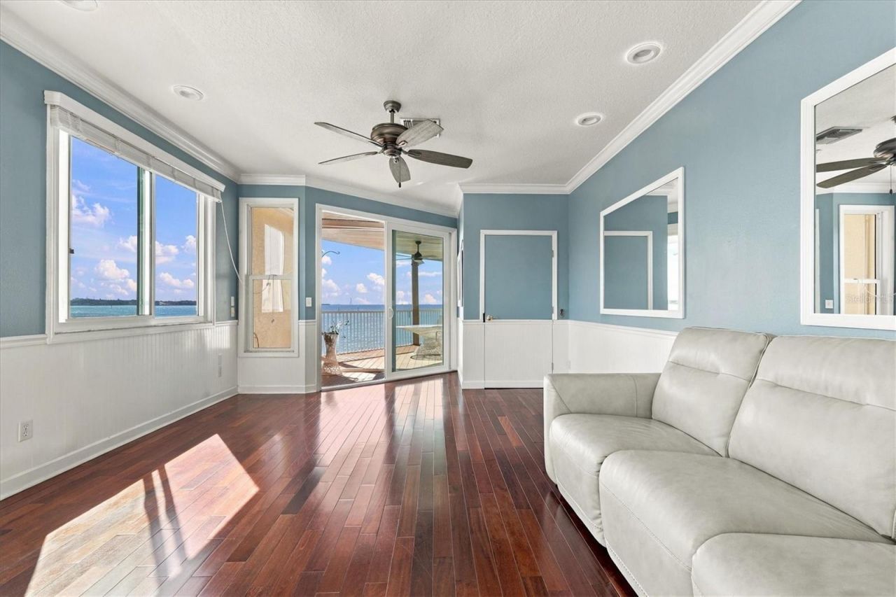 131 Brent Circle , Oldsmar, FL 34677 Photo