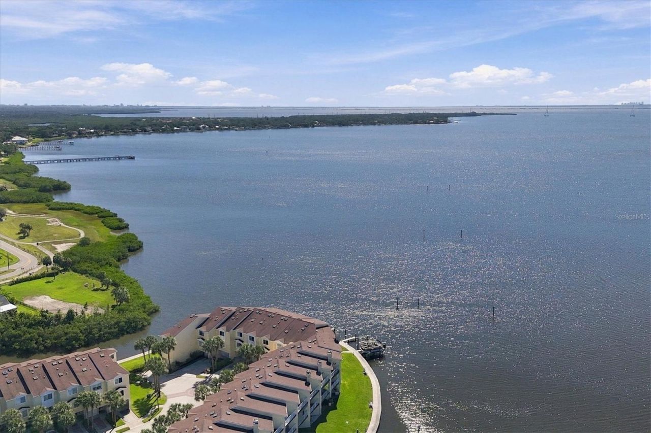 131 Brent Circle , Oldsmar, FL 34677 Photo
