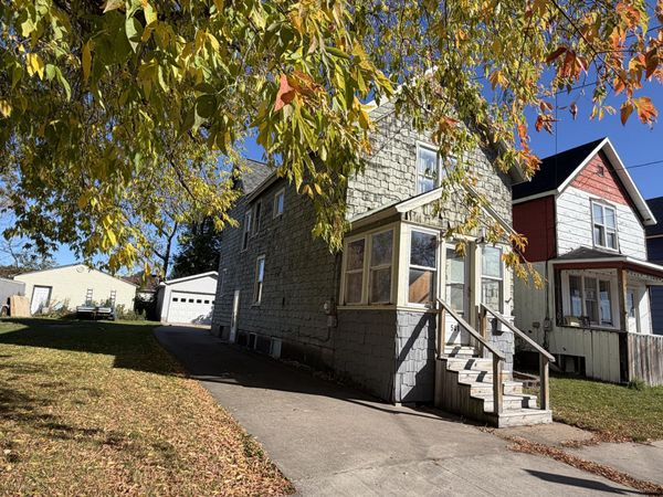 541 Cedar ST, Sault Ste Marie, MI 49783