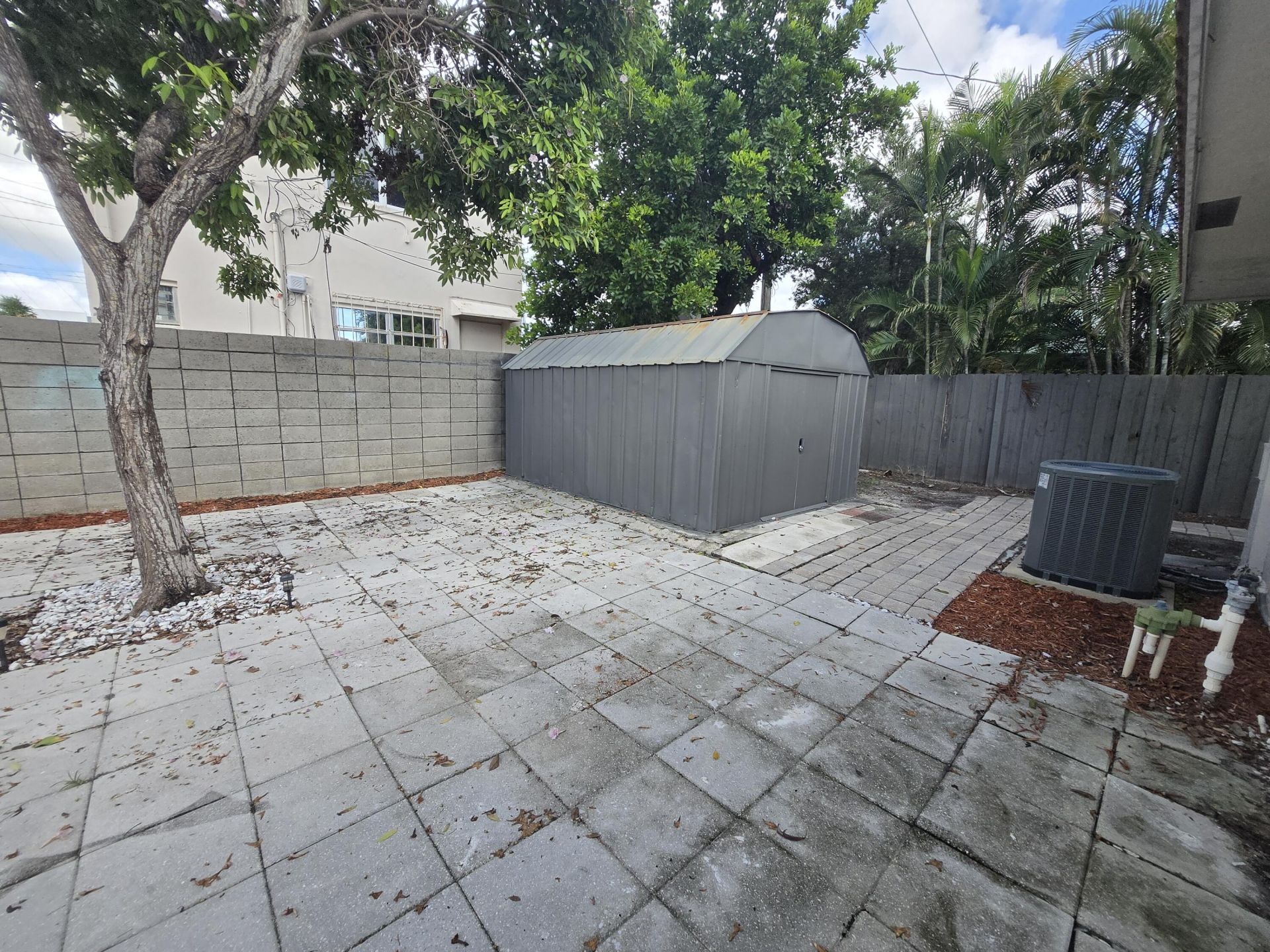 2269 NE 2nd Avenue, Boca Raton, FL 33431 Photo