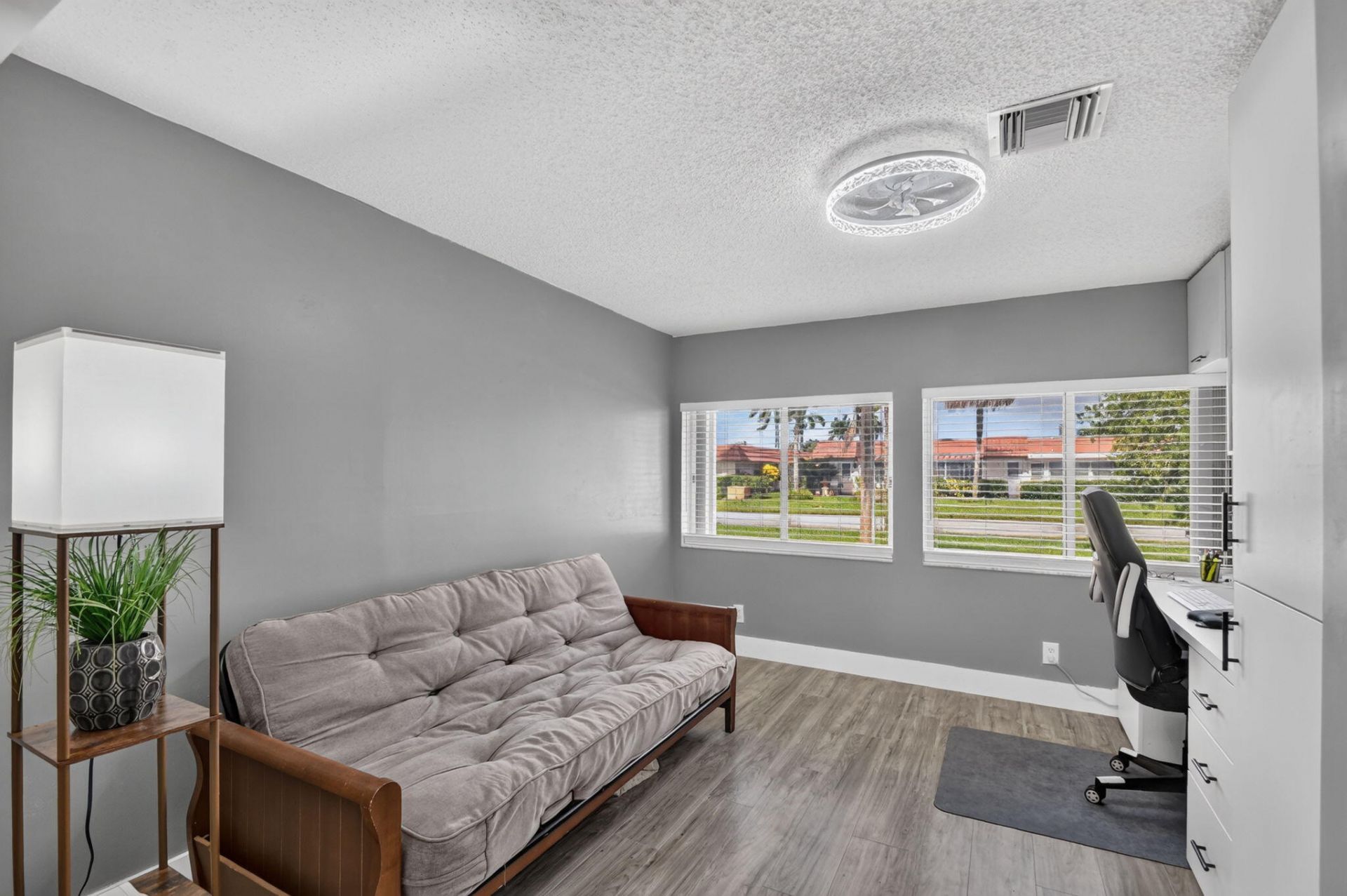 5780 Fernley Drive W, Unit 109, West Palm Beach, FL 33415 Photo
