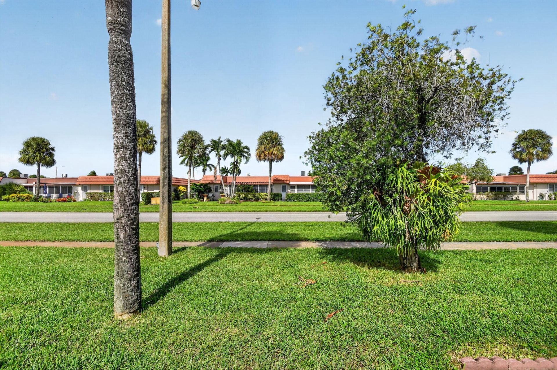 5780 Fernley Drive W, Unit 109, West Palm Beach, FL 33415 Photo