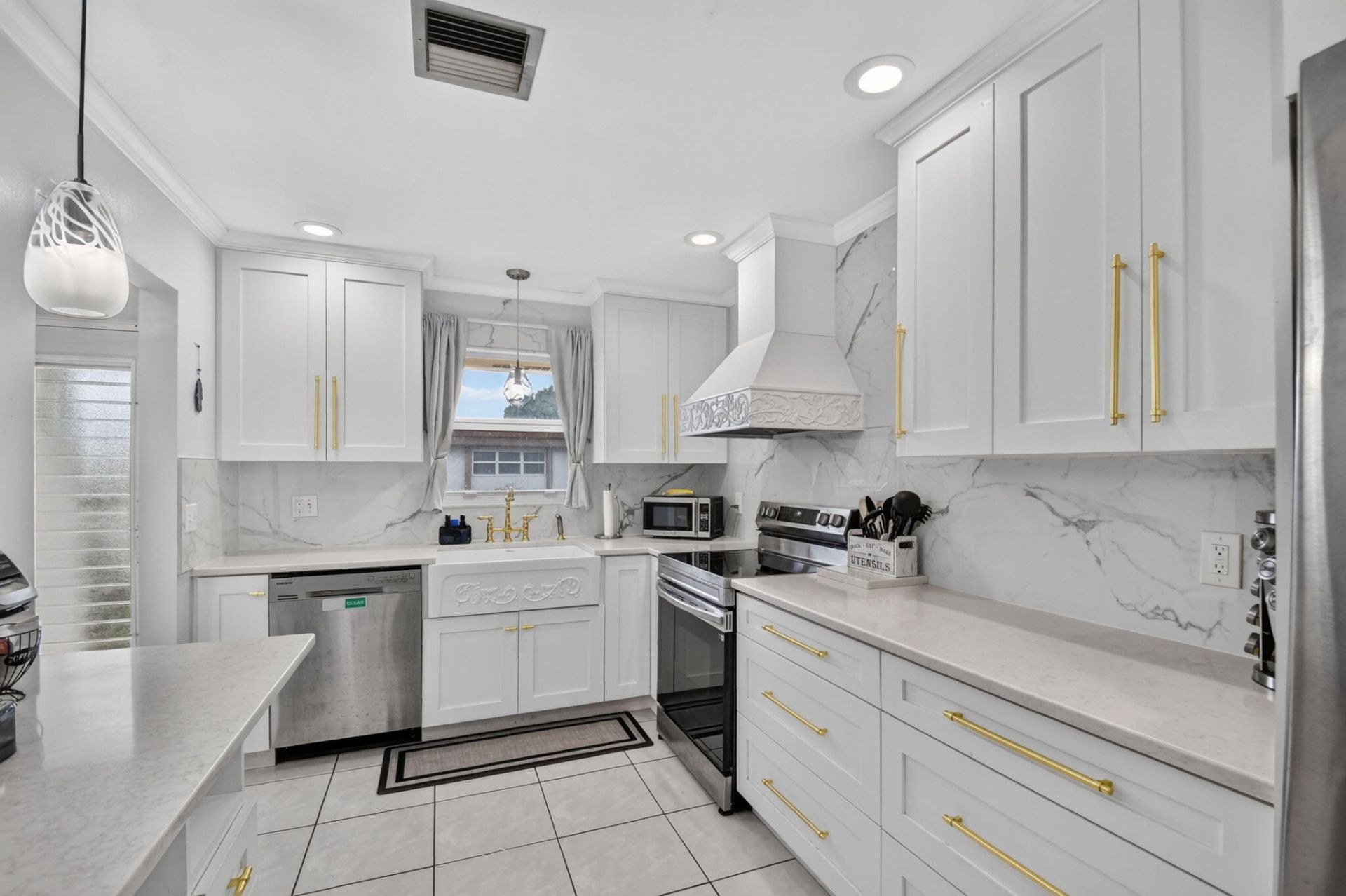 5780 Fernley Drive W, Unit 109, West Palm Beach, FL 33415 Photo