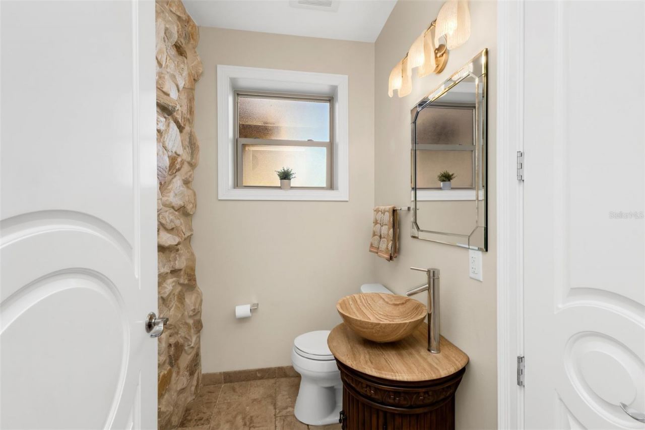 44 Colony Point Drive, Punta Gorda, FL 33950 Photo
